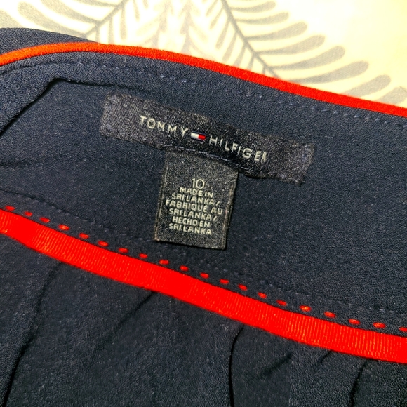Tommy Hilfiger skirt - Picture 2 of 6